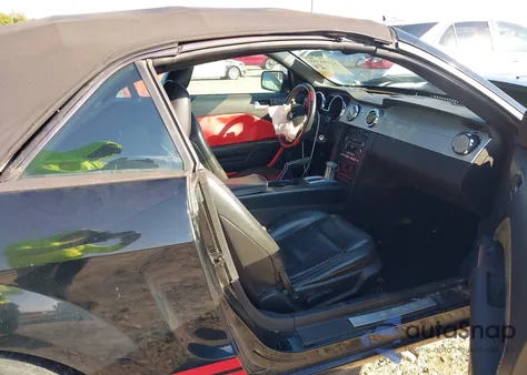 2005 Ford Mustang из США, поврежденный, VIN 1ZVFT84N455253724